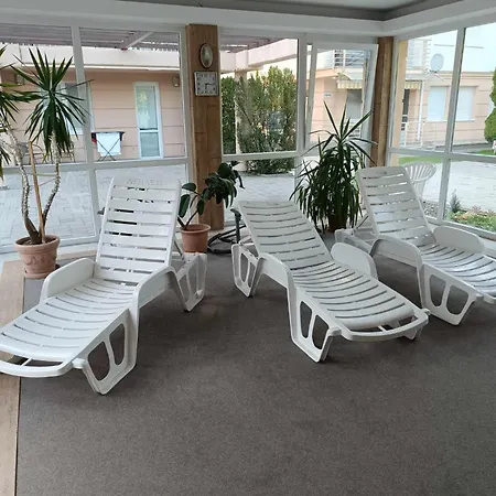 Oazis Wellness Apartman2 *